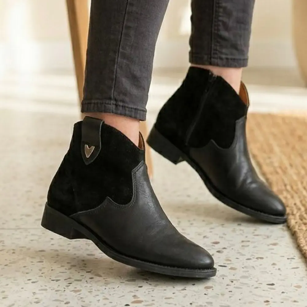 Botin Alejandria Negro Mate Reno