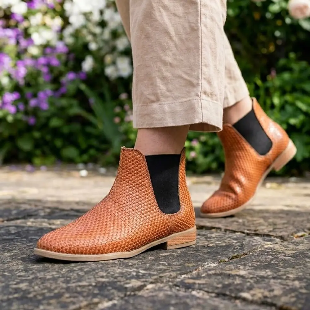 Botin Chelsea Bajo Punta Cafe Petate 