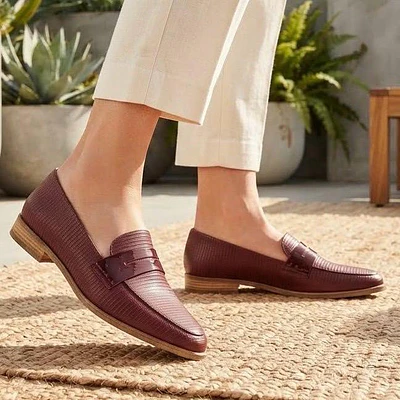 Mocasin Burdeo Textura Guinda Charol