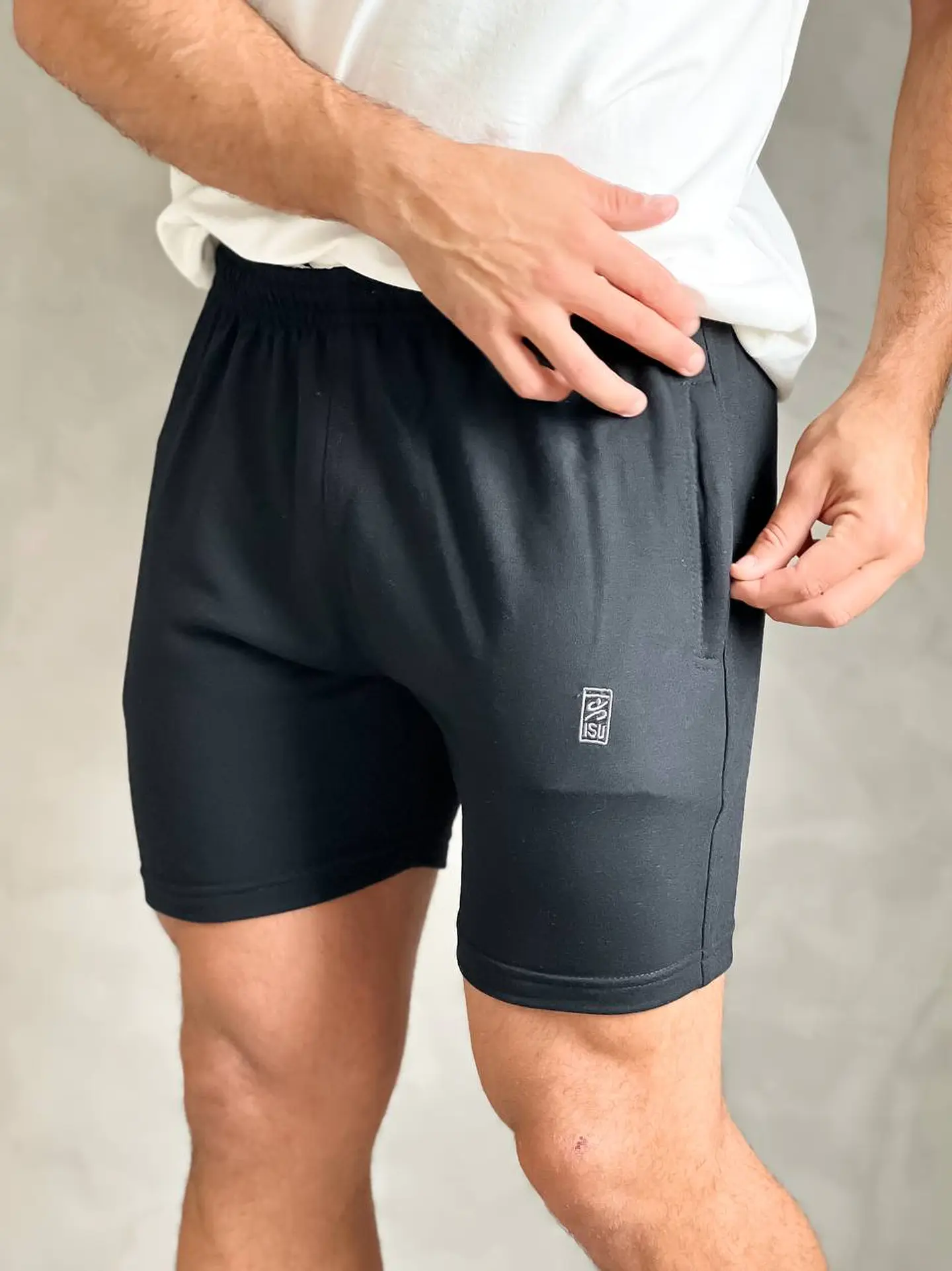 Akil Short Hombre ISU 12