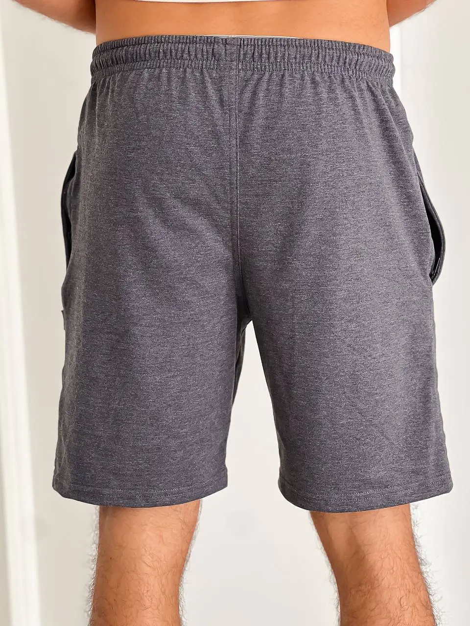 Akil Short Hombre ISU 16