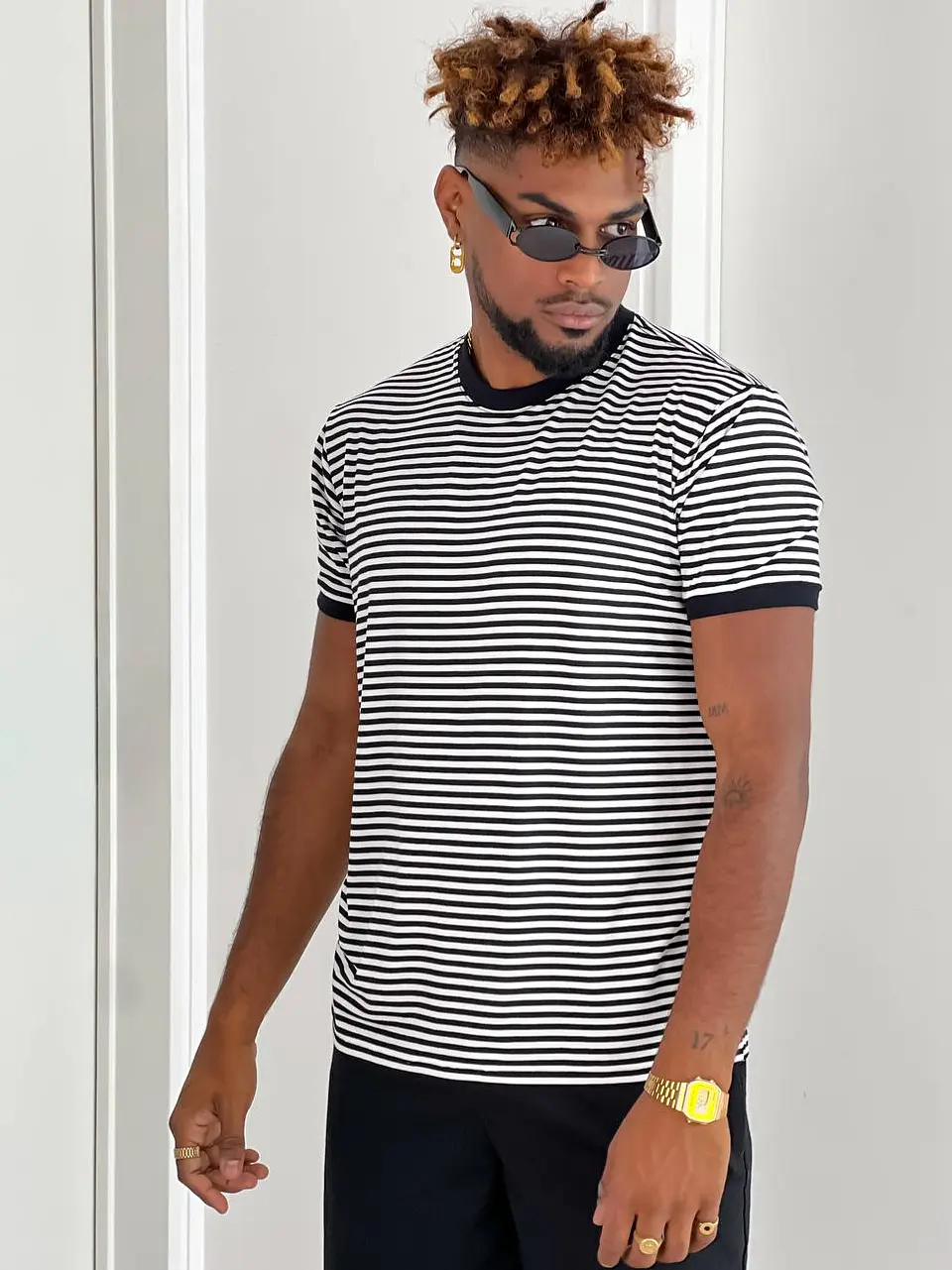 Raya remera rayada de hombre 3