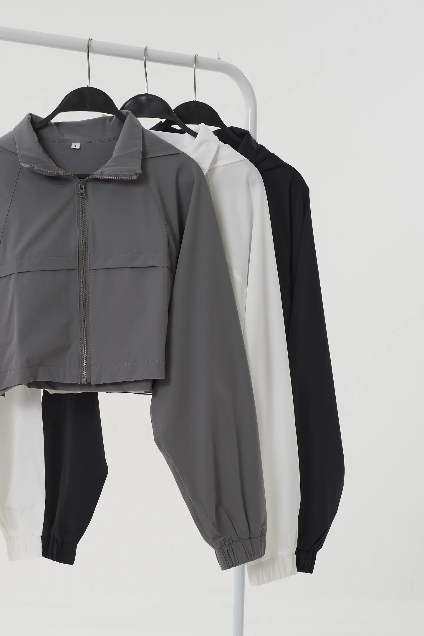 Kyro campera rompeviento de mujer 2