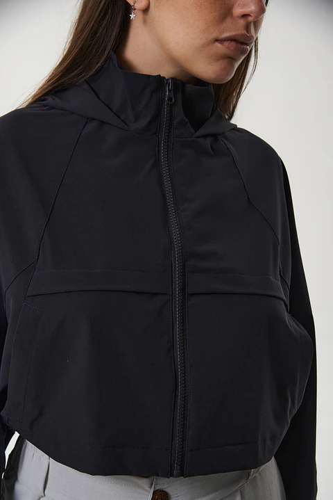 Kyro campera rompeviento de mujer