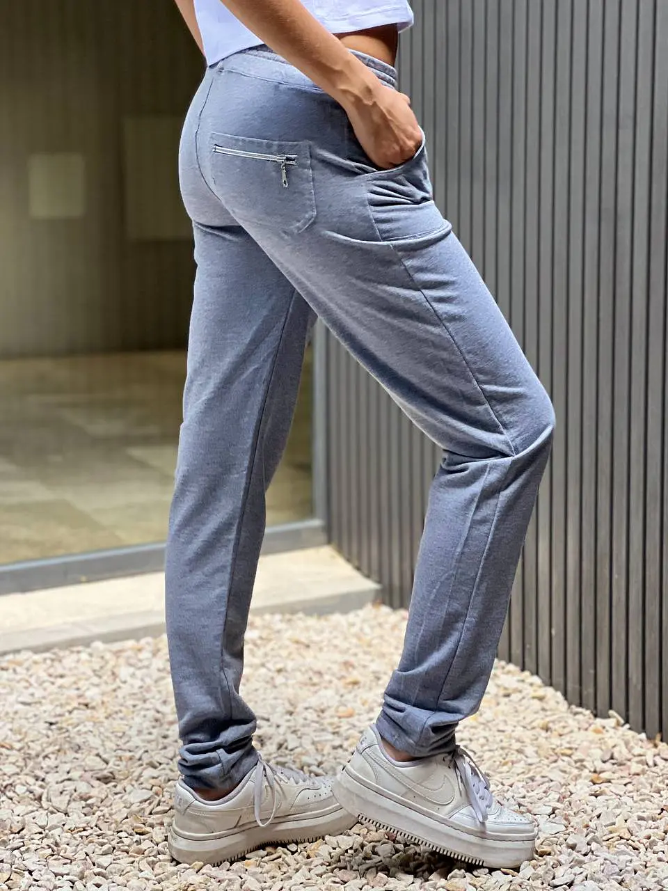 Frida pantalón chupín de mujer 11