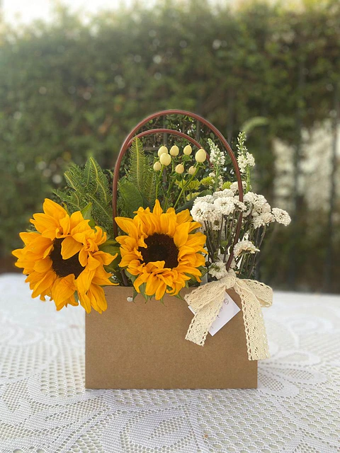 Arreglo carterita flores amarillas