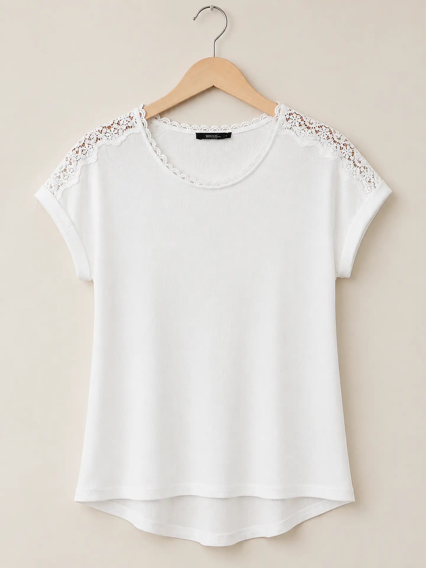Polera manga corta Wados 1