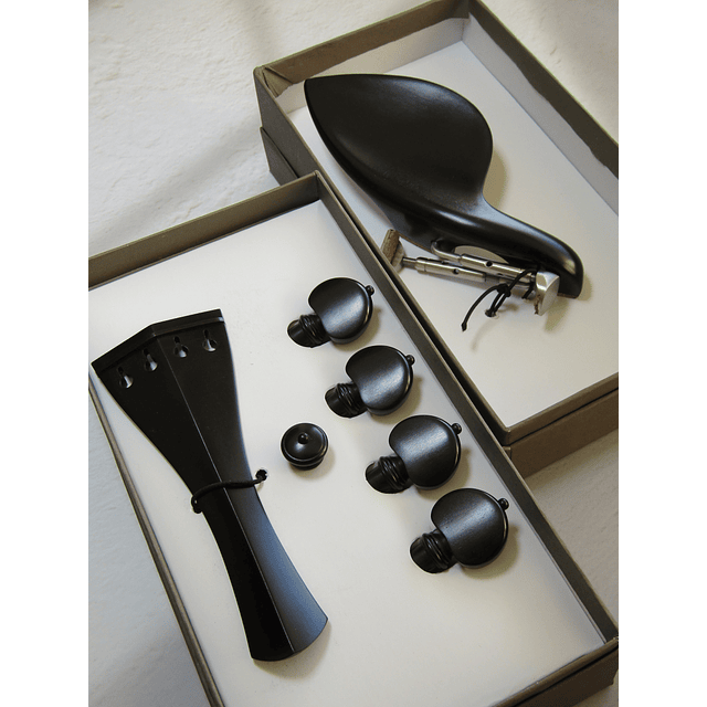 Set de Accesorios Ébano Violín 4/4, Modelo Hill/Guarneri