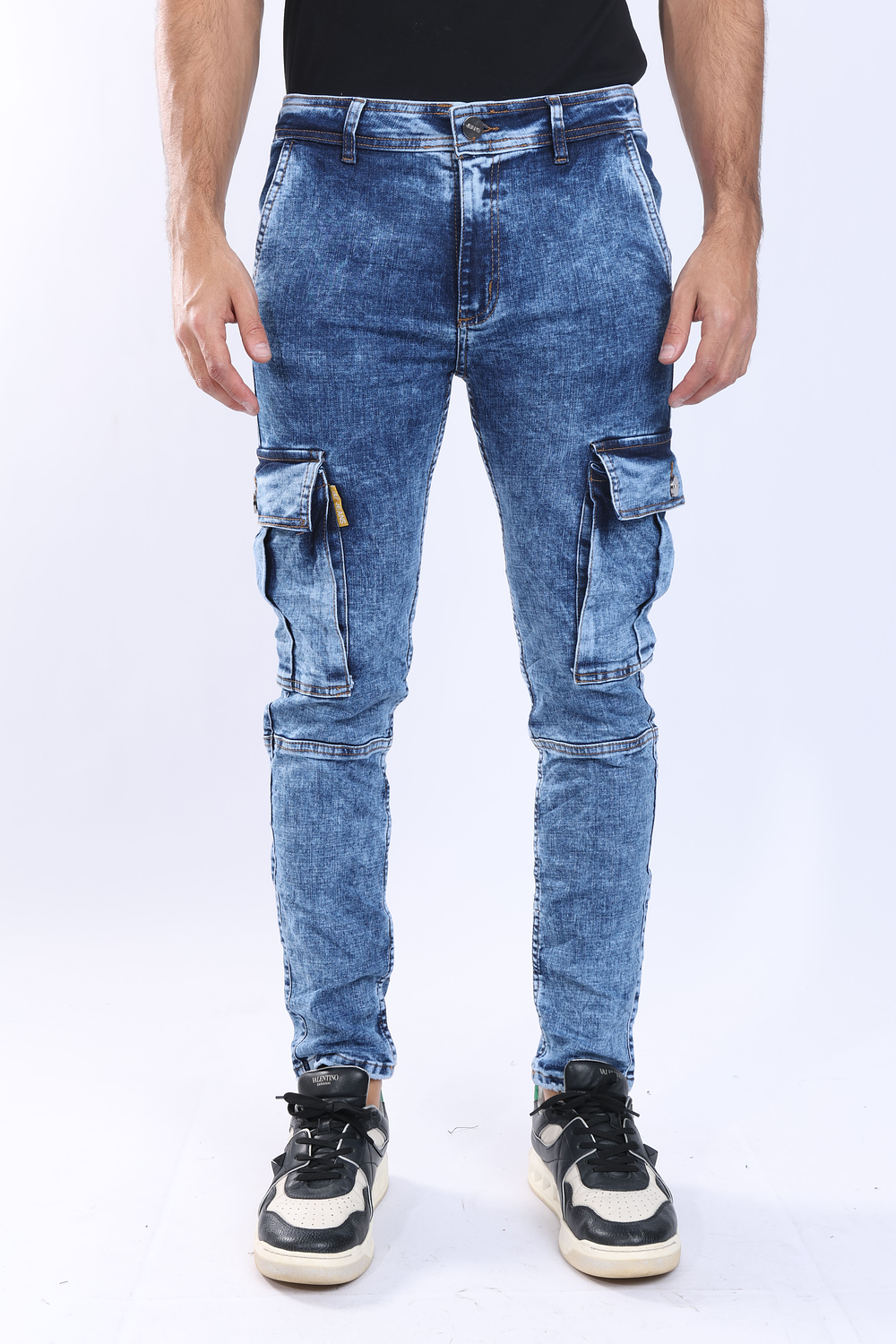 Jean tipo cargo para hombre en color azul frosteado  6