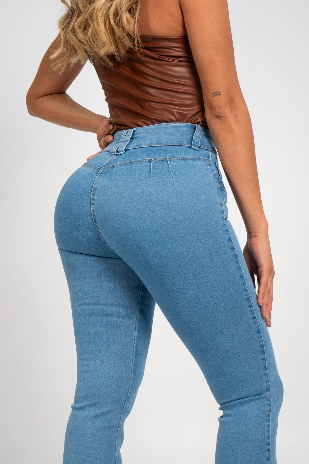 179 BOTA CAMPANA TONO MEDIO CLARO 4