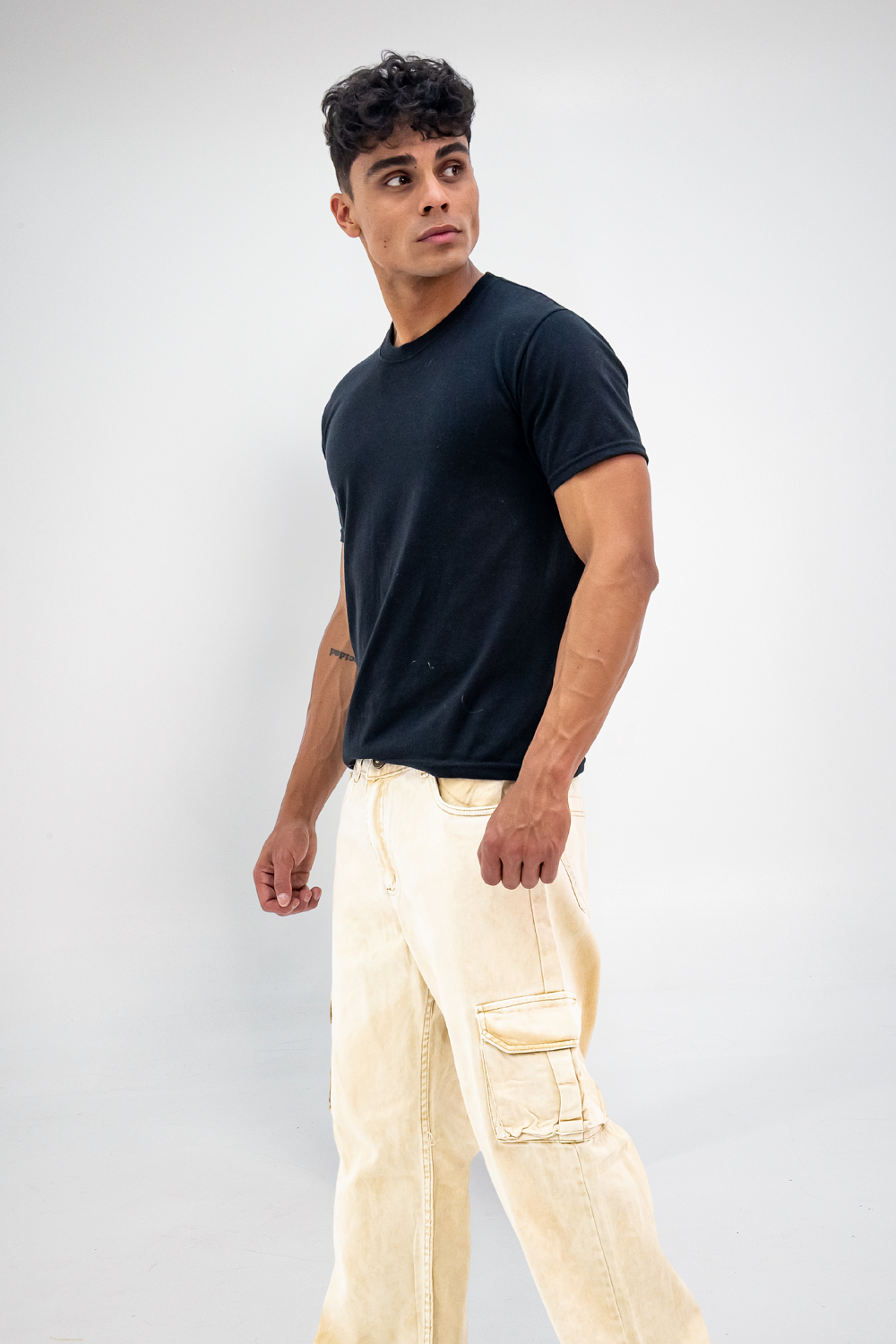 Oversize Cargo 2 bolsillos para hombre tono beige