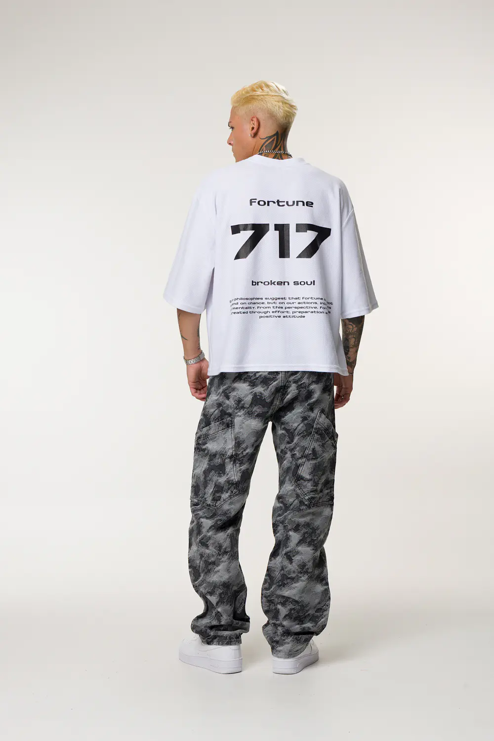 1028 OVER JACQUARD HOMBRE TONO GRIS 4