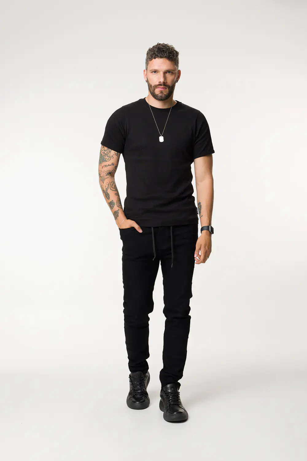 JOGGER TONO NEGRO 4