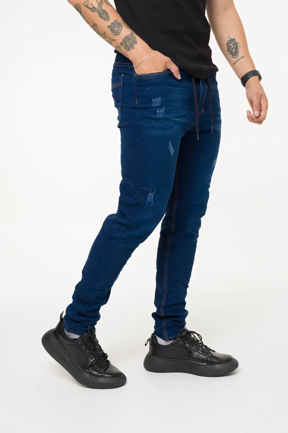 JOGGER TONO MAS QUE MEDIO