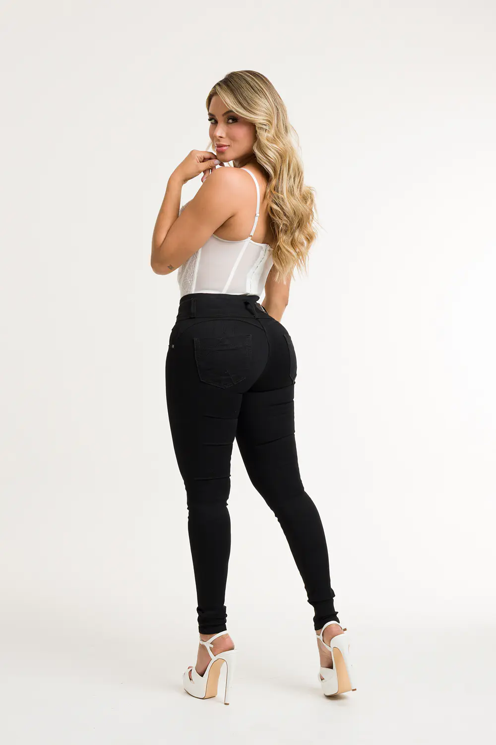 PRETINA ANCHA CON BOLSILLO TONO NEGRO 5