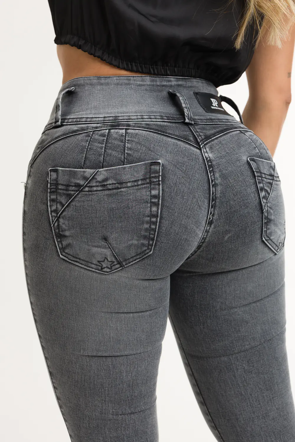 PRETINA ANCHA CON BOLSILLO TONO GRIS 3