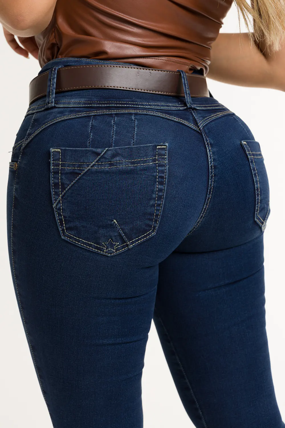 PRETINA ANCHA CON BOLSILLO TONO INDUSTRIAL 2