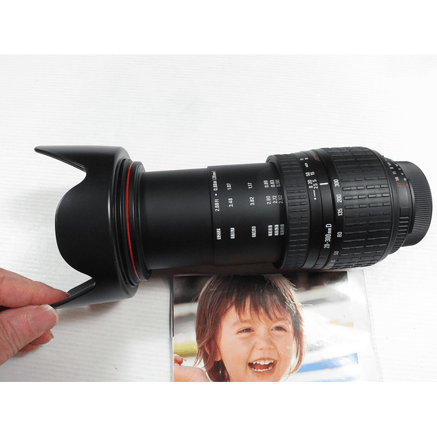 Sigma 28-300mm Macro Estado TOP, pouco uso para Nikon