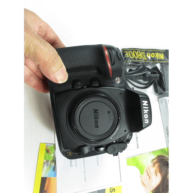Nikon D800e Fullframe 36.3 MP- Apenas 5 mil disp. NOVA ver descrição