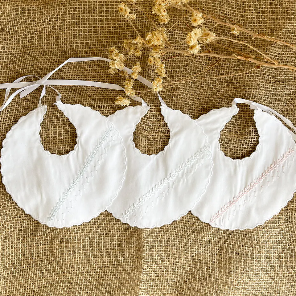 Babero Espigas Blancas 2