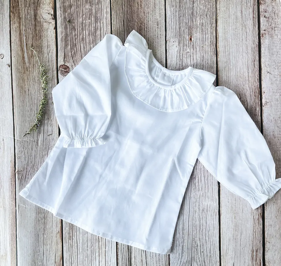 Blusa Blanca Cuello Payaso 3
