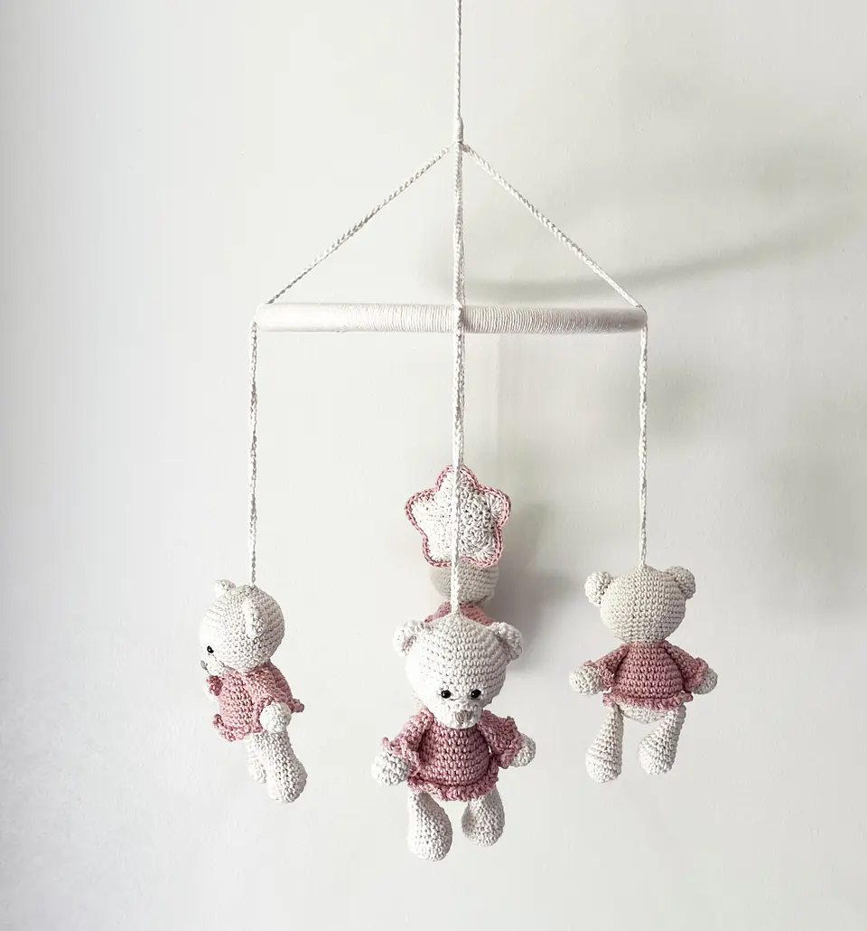 Móvil Ositas Crochet 4
