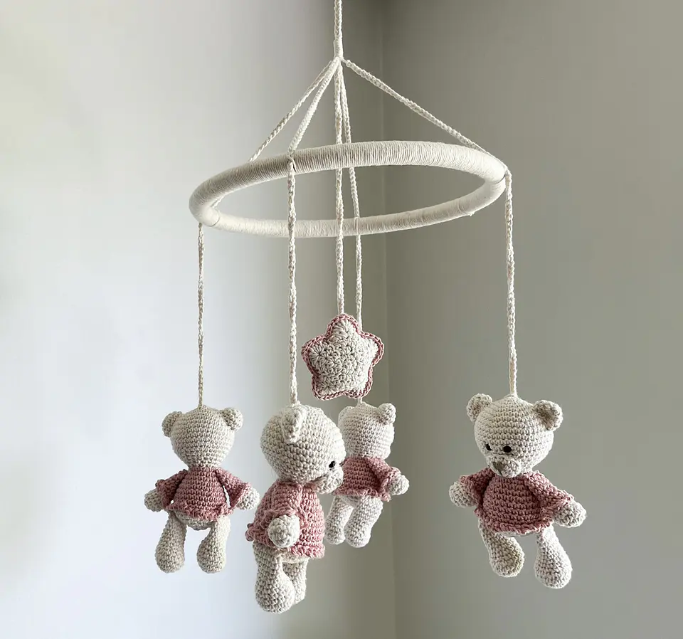 Móvil Ositas Crochet 6