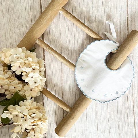 Babero Abejas Celeste