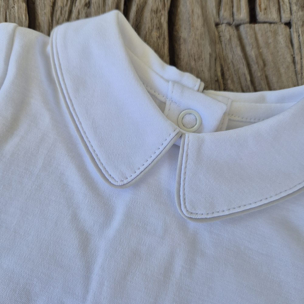 Body con Cuello Ribete Gris Perla