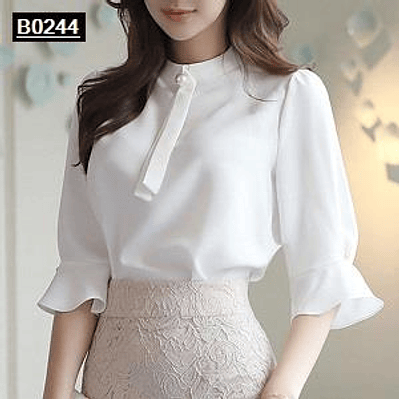 Blusa de moda elegante con listón y perla en el cuello 