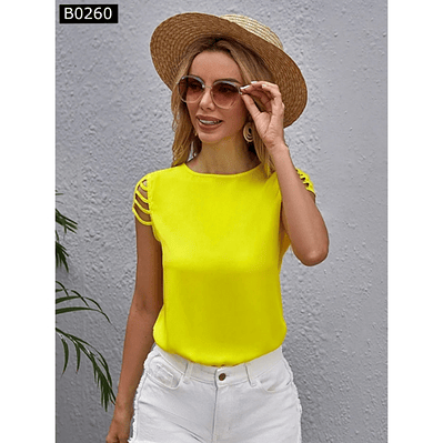 Blusa de moda con abertura en las mangas