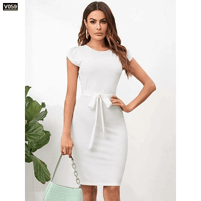 Vestido elegante entallado con  manga abertura