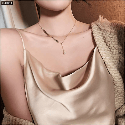 Collar en Acero con Diseño de Hojas y Perla