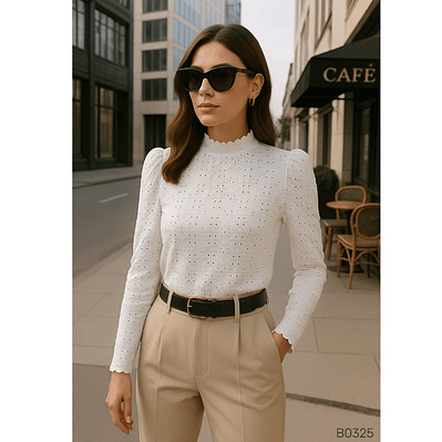 Blusa Entallada en Ojalillo