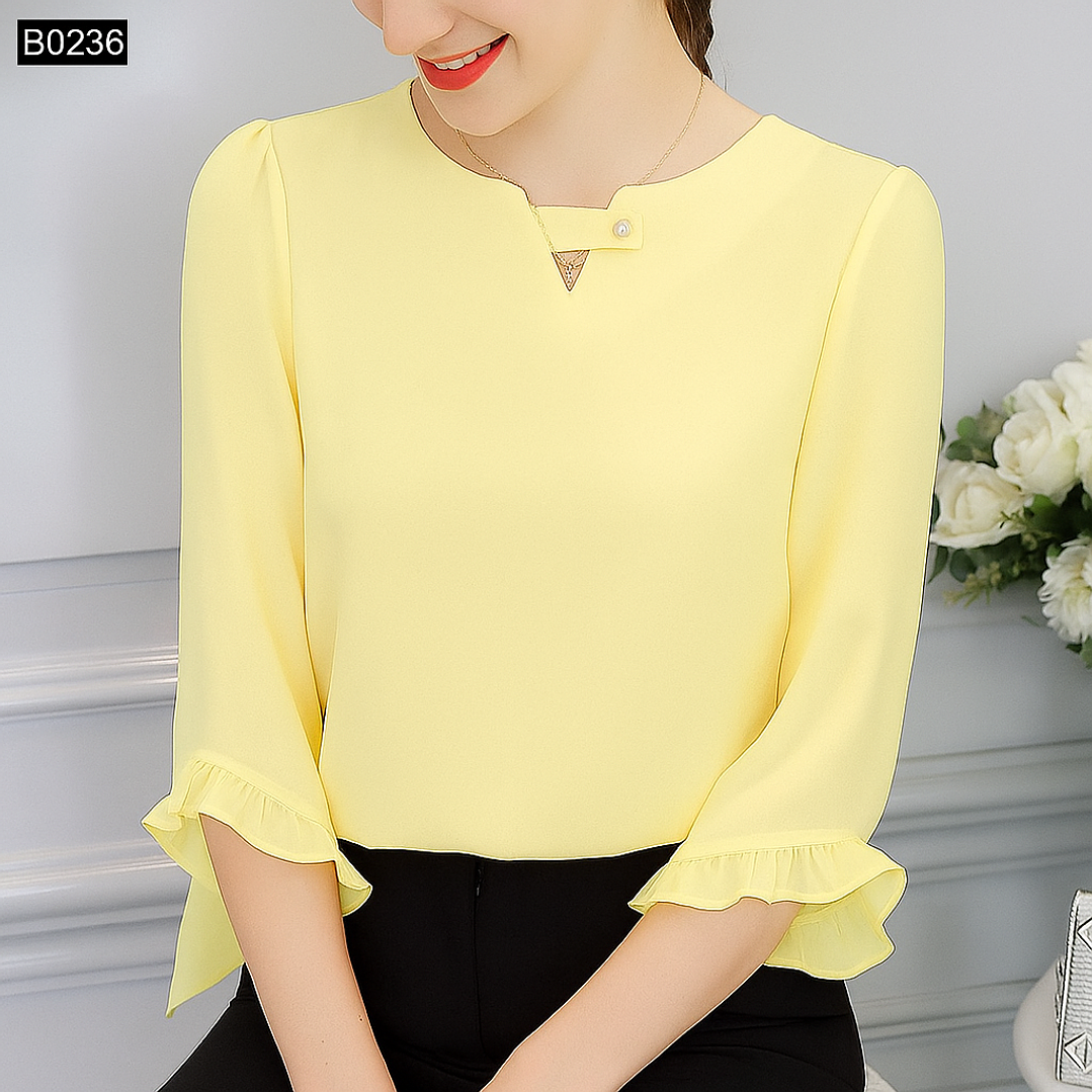 Blusa de moda con abertura y perla en el cuello 7