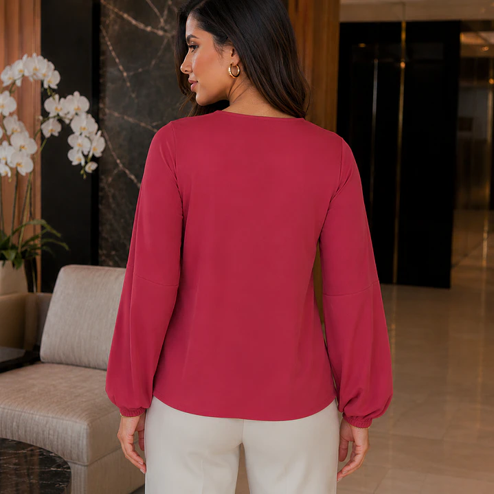 Blusa Elegante con escote en V y manga caida 4