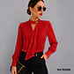 Blusa Elegante Con Escote y detalle en el cuello - Miniatura 6