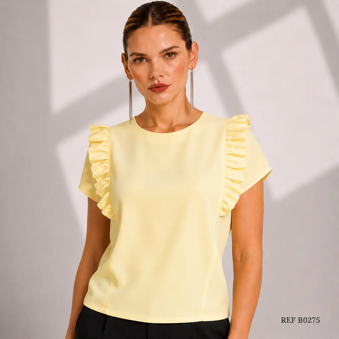Blusa de moda con arandelas cortas 1