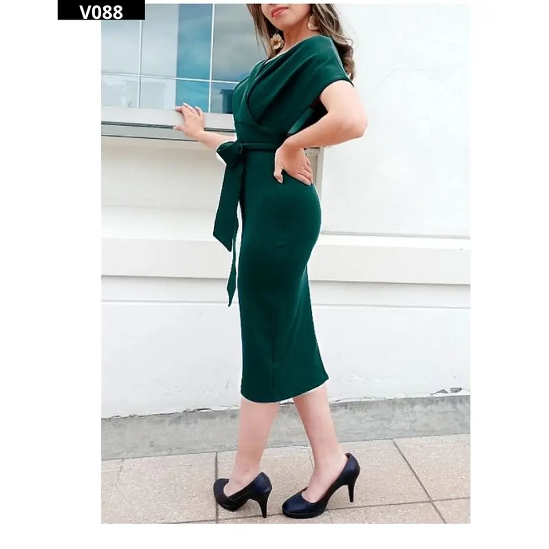 Vestido Elegante con escote cruzado 10