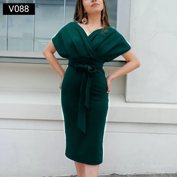 Vestido Elegante con escote cruzado 8