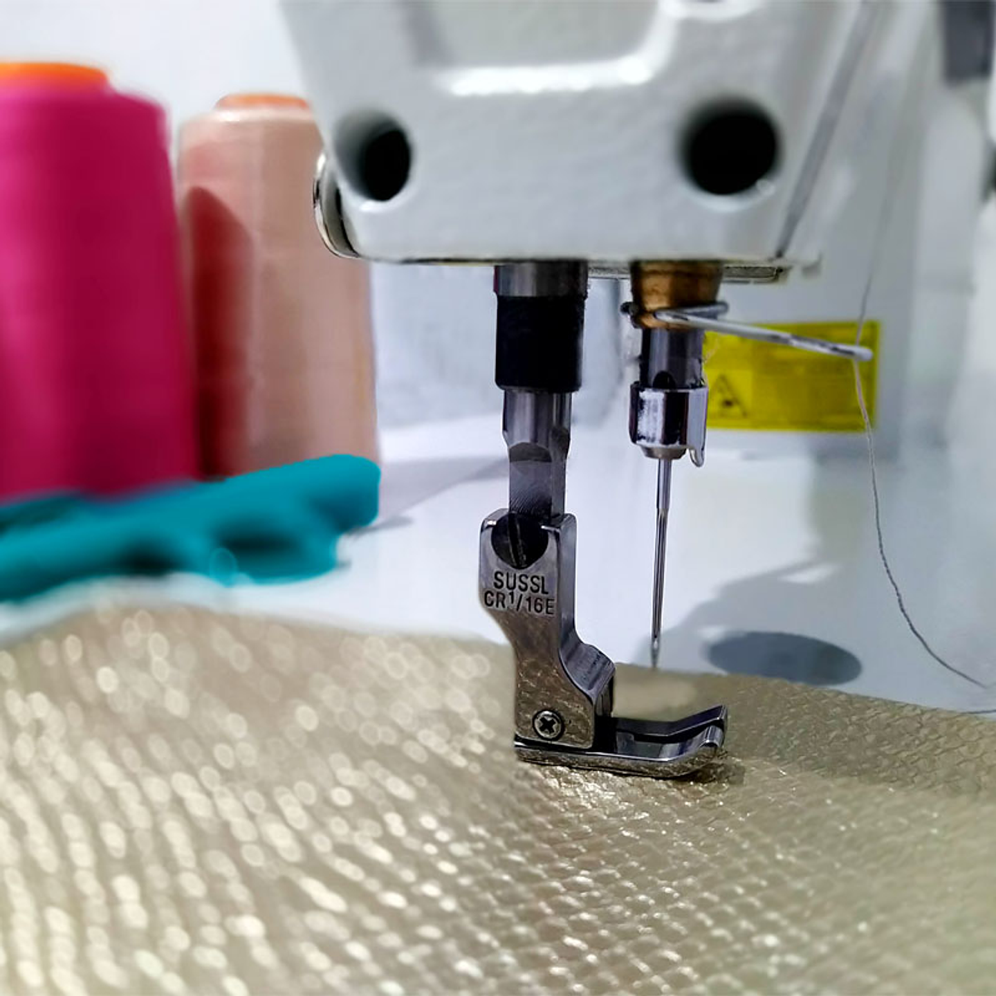 Pie Compensado Prénsatela 1/16E Derecho Susei Maquina Plana de Coser Modistería 1