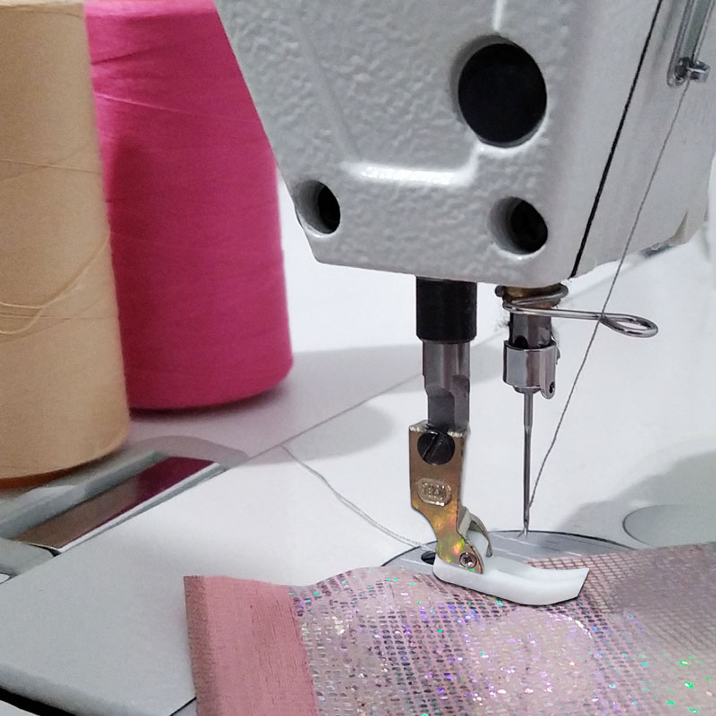 Pie Plano Normal Teflón Prénsatela Susei Maquina de Coser Plana Modistería 1