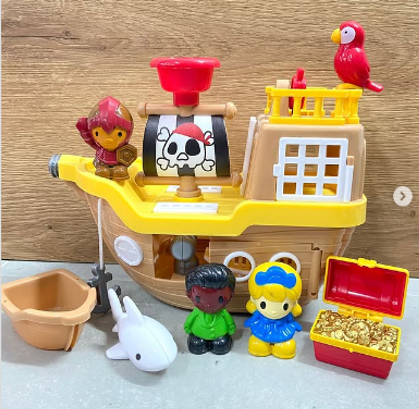 BARCO PIRATA INFANTIL CAJA 1