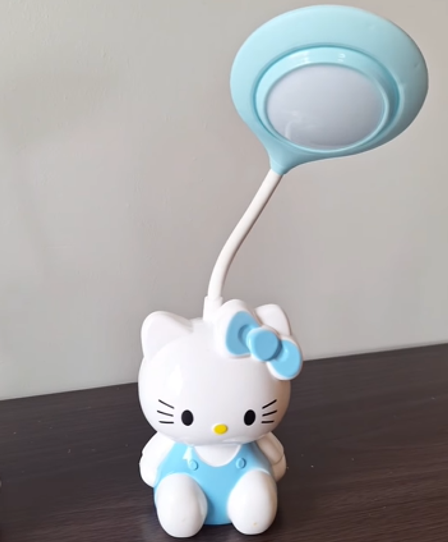 Lampara Led Recargable Hello Kitty 1
