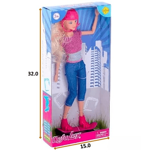 MUÑECA CON PATINETA