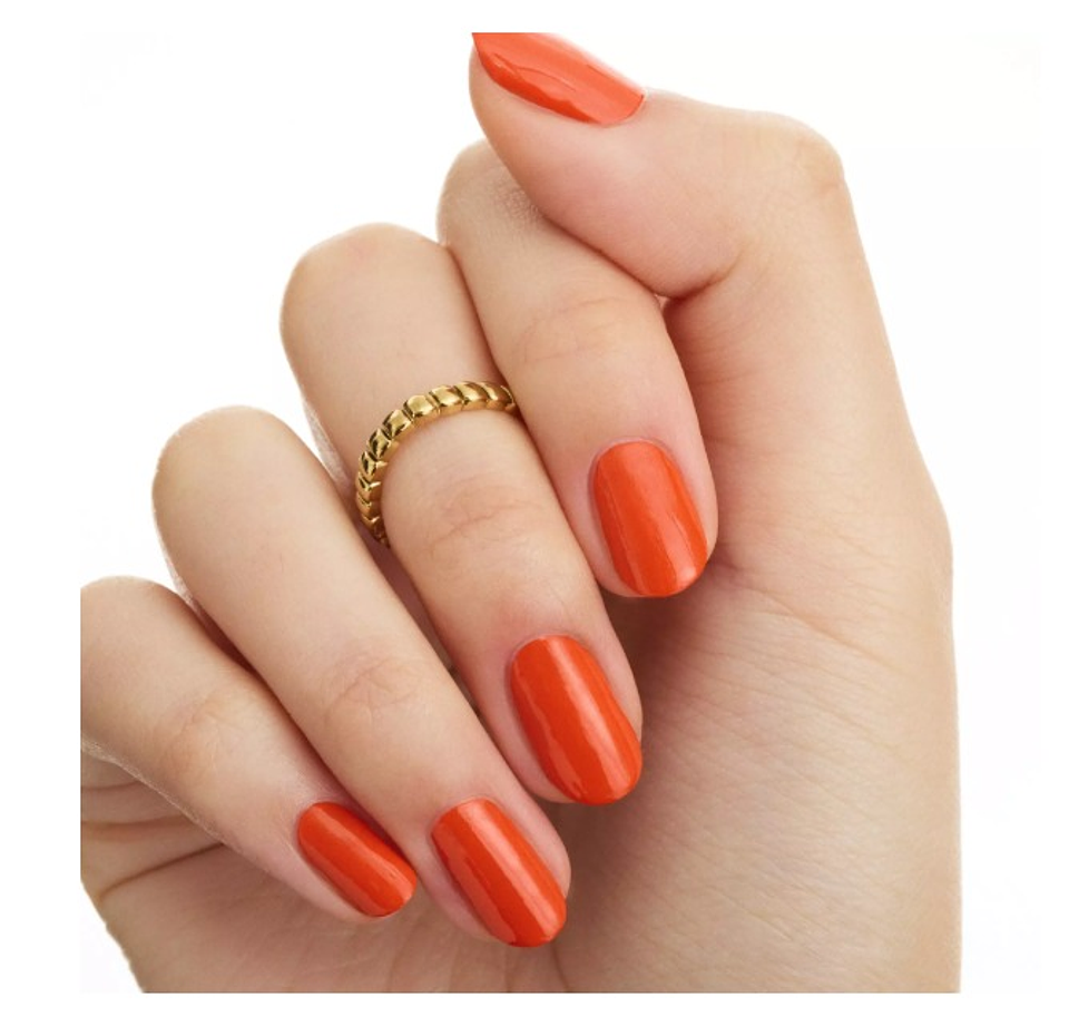 TROPIC LIKE ITS HOT ESMALTE ESSENCE 3