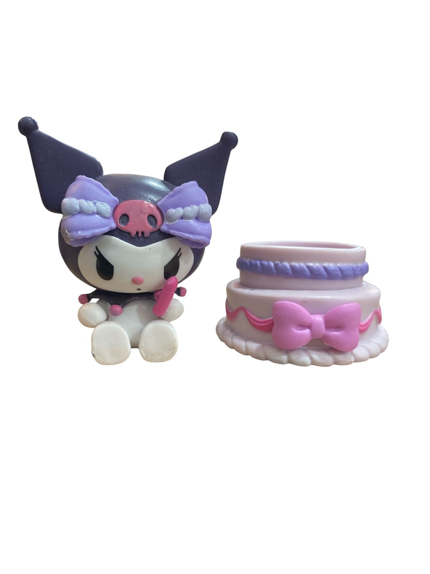FIGURA KUROMI VERSIÓN FIESTA DE PASTEL 2
