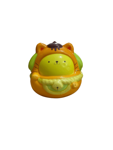 SQUISCHY POMPOMPURIN (VERSIÓN DARUMA / MANEKI-NEKO)