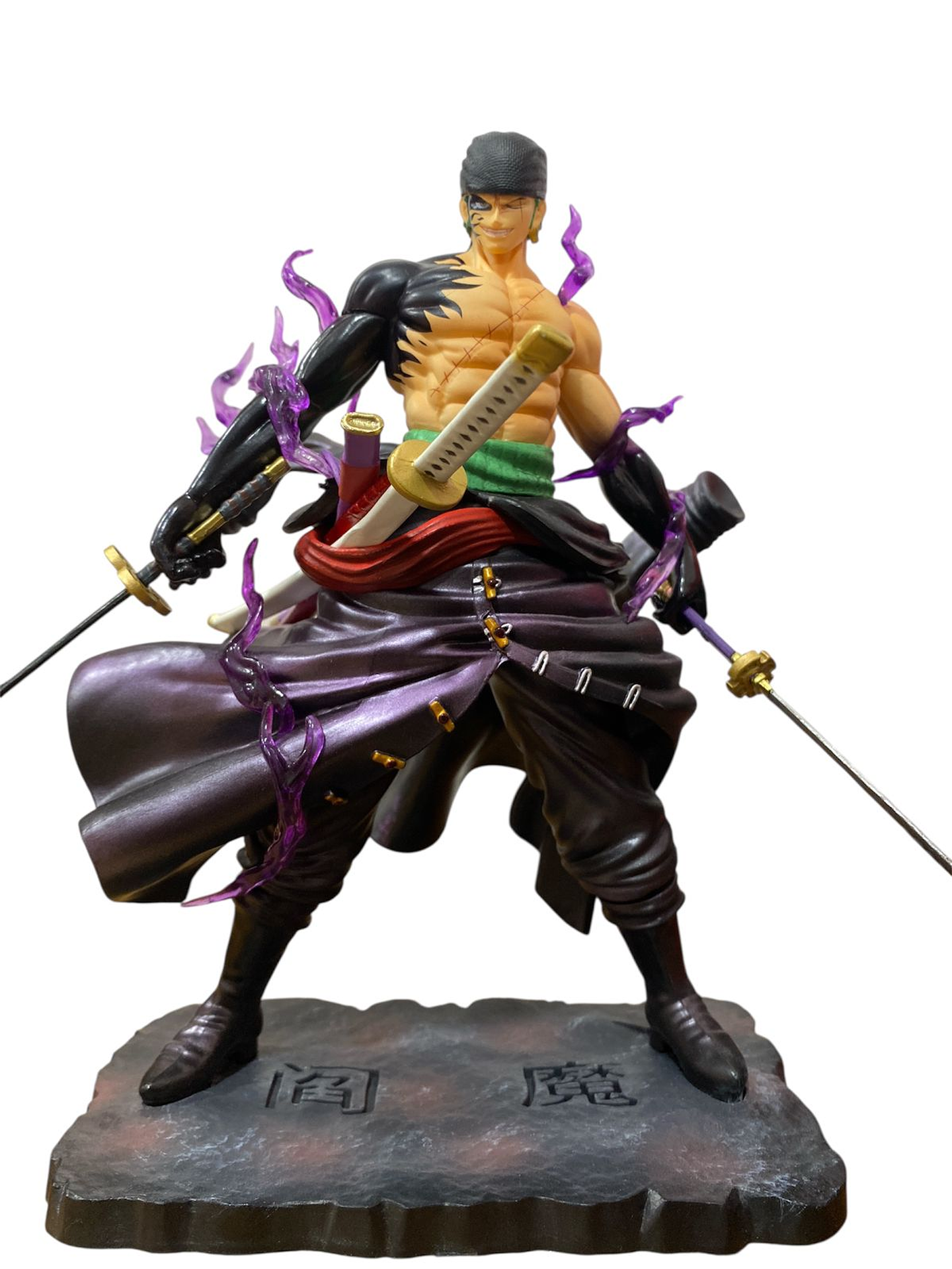 FIGURA COLECIONABLE RORONOA ZORO ONE PIECE 1