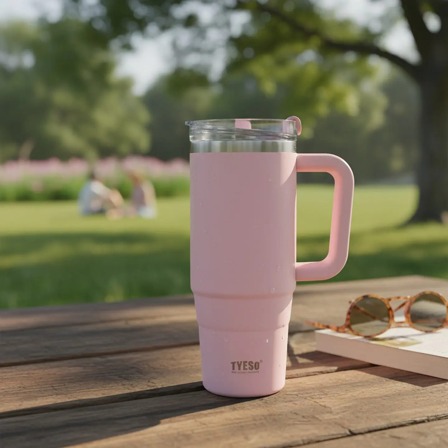 TERMO DE ACERO INOXIDABLE TYESO  CON ASA Y TAPA DE DOBLE FUNCIÓN 1